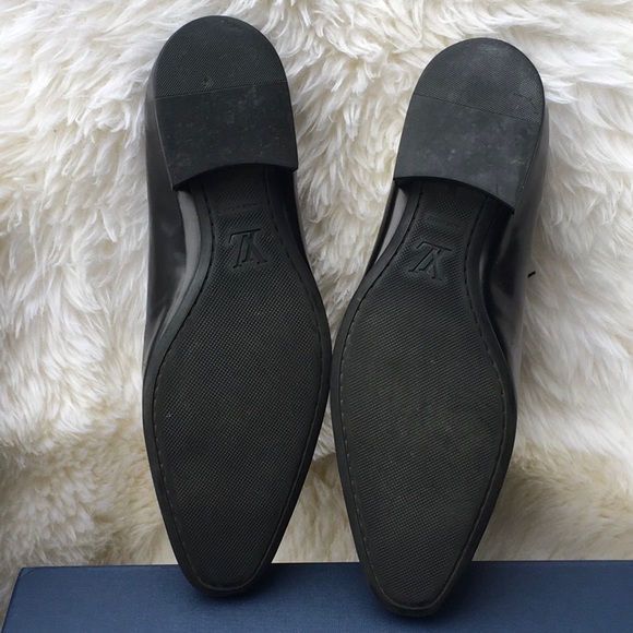 Louis Vuitton Men’s Lace Up Black Patent Leather Derby’s - Picture 4 of 11